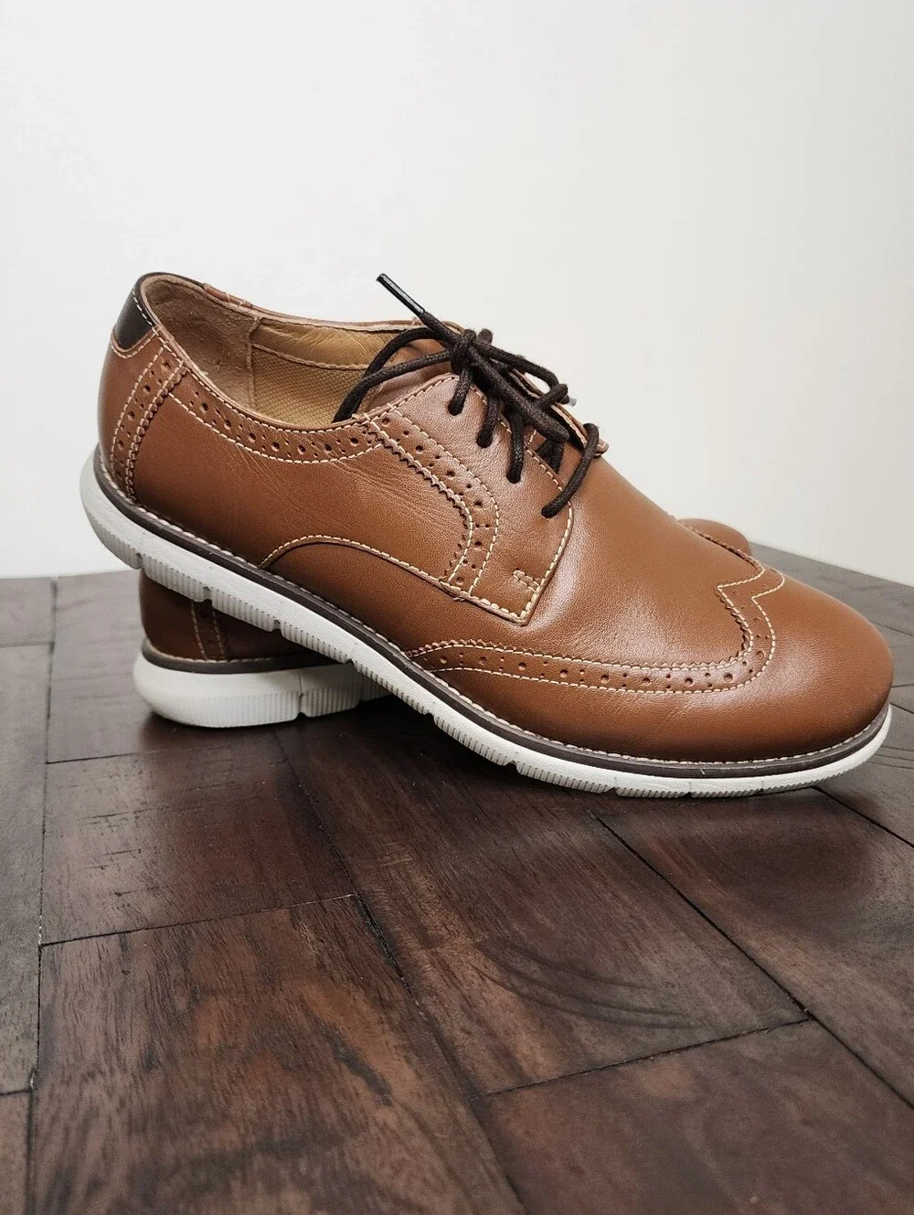 Johnston & Murphy Boys Brown Leather Wingtip Oxford BK Holden Dress Shoes Sz6